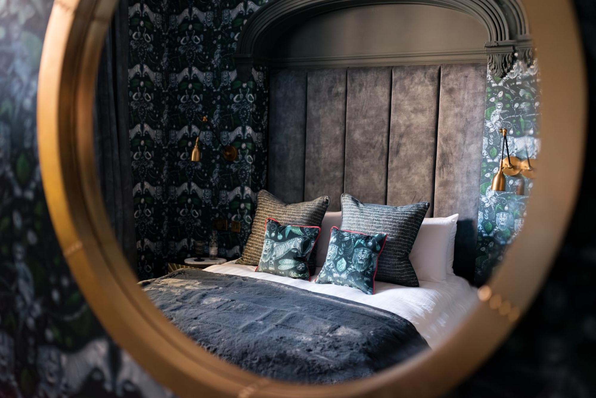 Secret Suites ランカスター エクステリア 写真